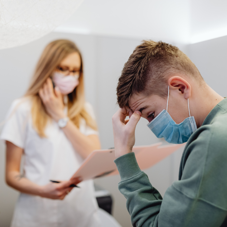 Le patient qui refuse le matériel médical : comment l'accompagner sans le braquer
